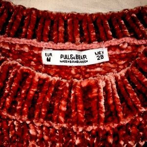 Burgundy sweater mint condition